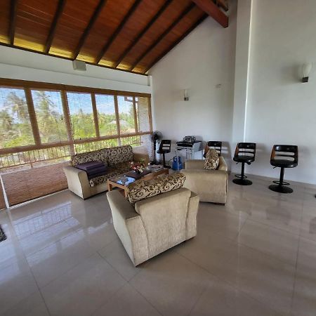 Rainbow Lagoon Resort Negombo Bagian luar foto