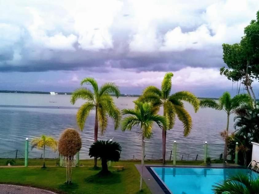 Rainbow Lagoon Resort Negombo Bagian luar foto