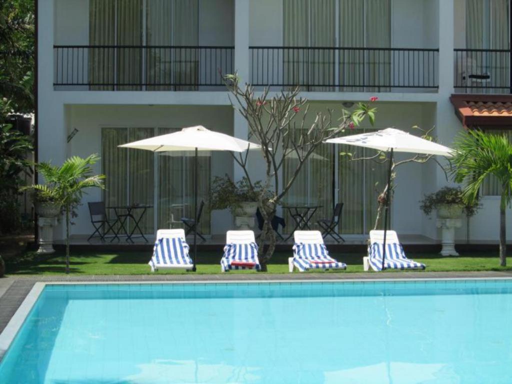Rainbow Lagoon Resort Negombo Bagian luar foto